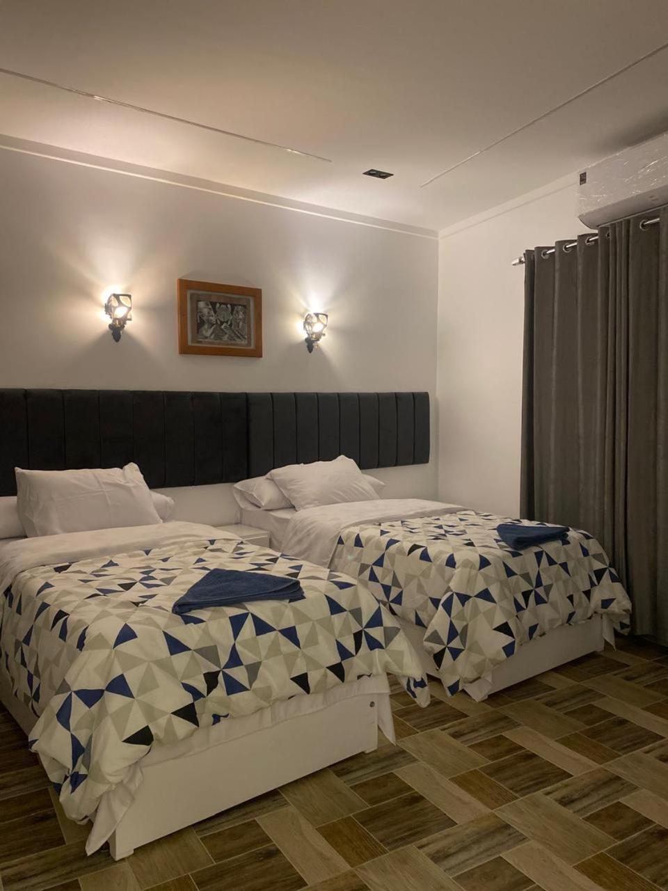 Villa Golden Life Apartments, New Property With Pool Access الأقصر المظهر الخارجي الصورة