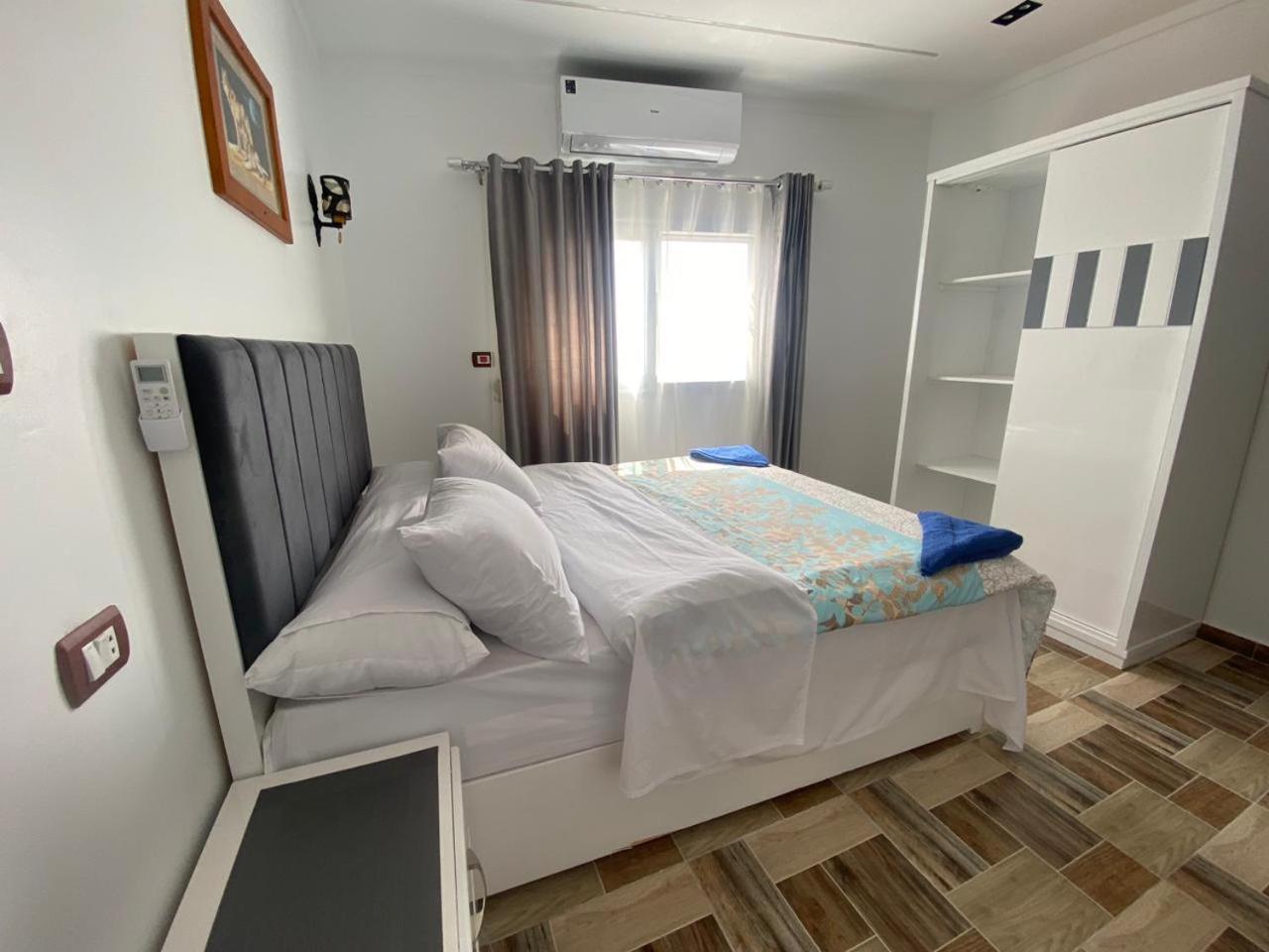 Villa Golden Life Apartments, New Property With Pool Access الأقصر الغرفة الصورة