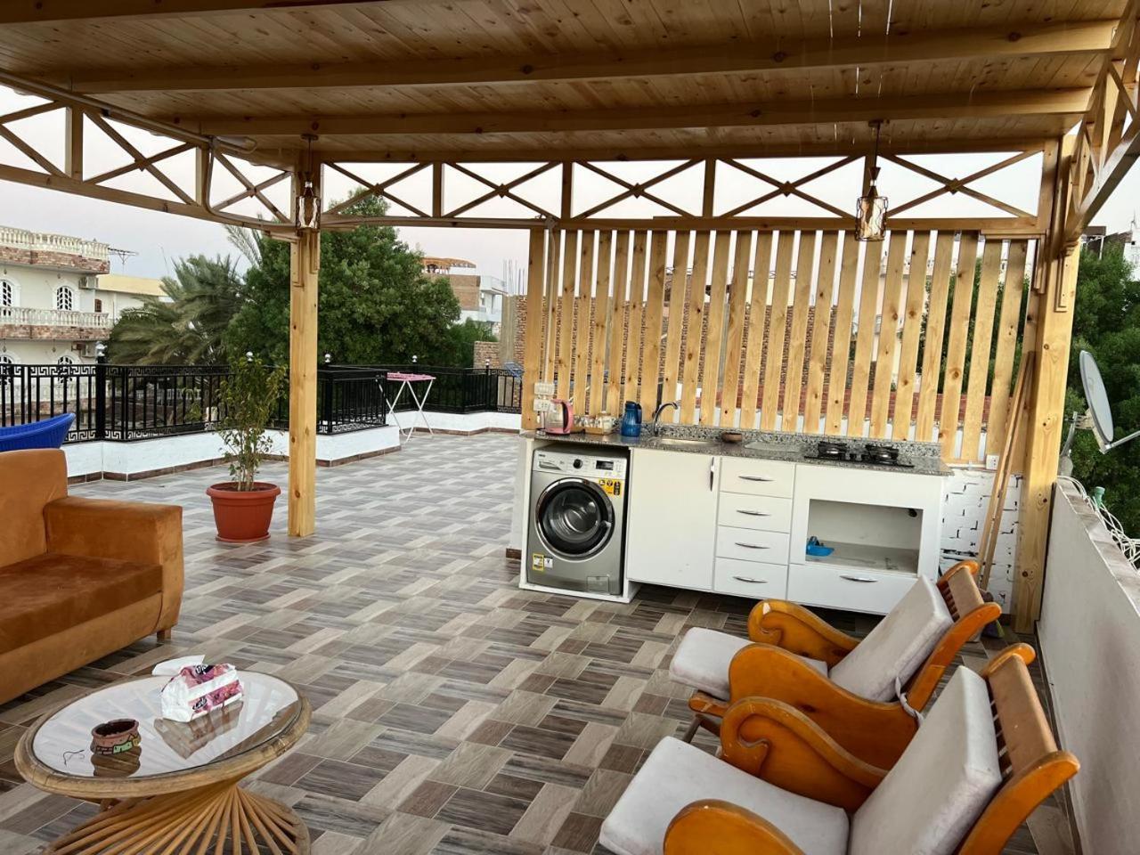 Villa Golden Life Apartments, New Property With Pool Access الأقصر المظهر الخارجي الصورة